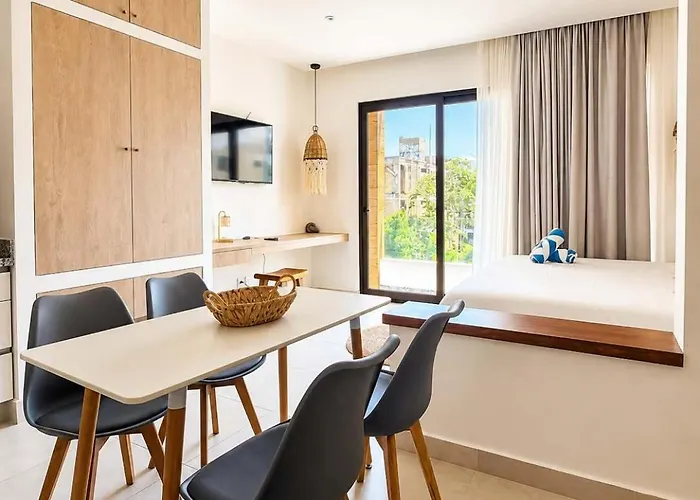Apartment Boho W Rooftop Jacuzzi Near 5th Ave *